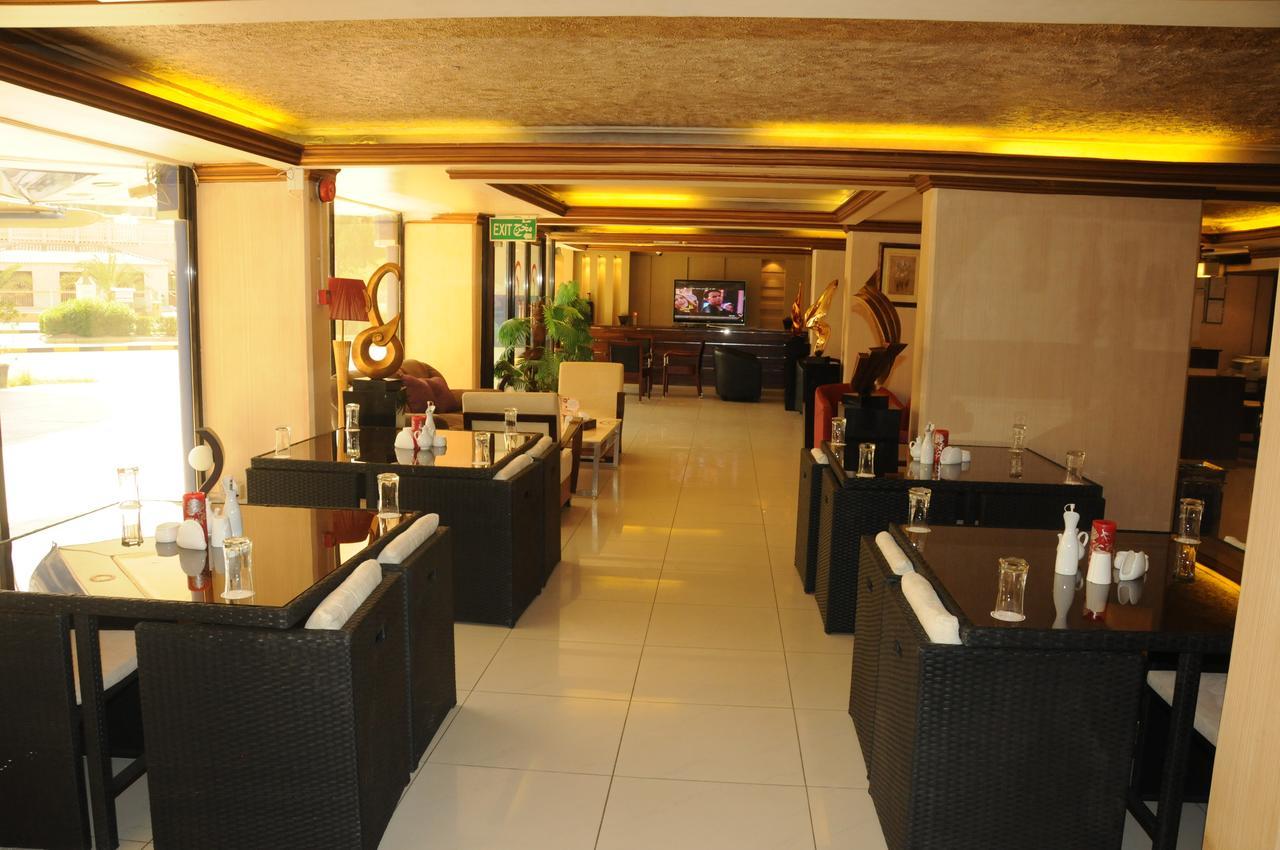 Sky Hotel Salmiya Esterno foto