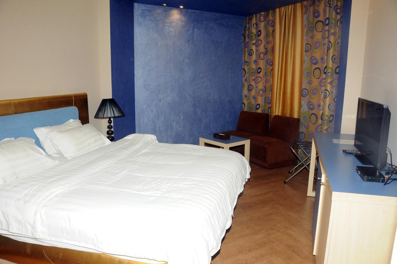 Sky Hotel Salmiya Esterno foto